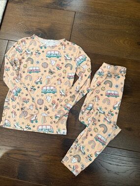 Sweet Bamboo - Girls Retro Roller Skates Pajama Set - Worn Once - Size: 8Y
